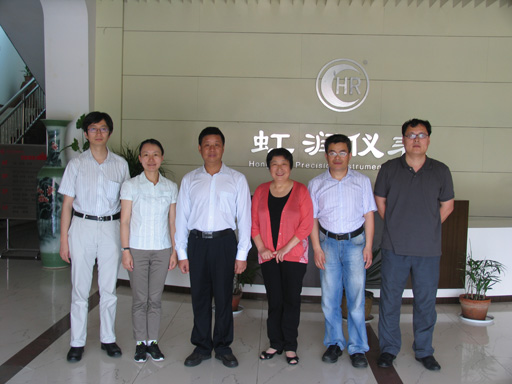 上海理工大學(xué)領(lǐng)導(dǎo)、教授一行考察虹潤公司